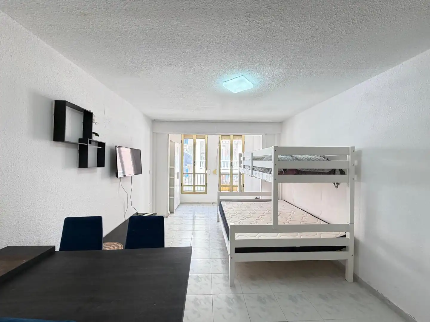 Wohnung zum Verkauf in Torrevieja mit Terrasse, Möbliert und Balkon
