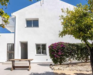 Vista exterior de Casa o xalet de lloguer amb opció a compra en Mijas amb Aire condicionat, Jardí privat i Terrassa