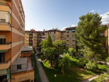 Piso con ascensor en venta en Zaidín