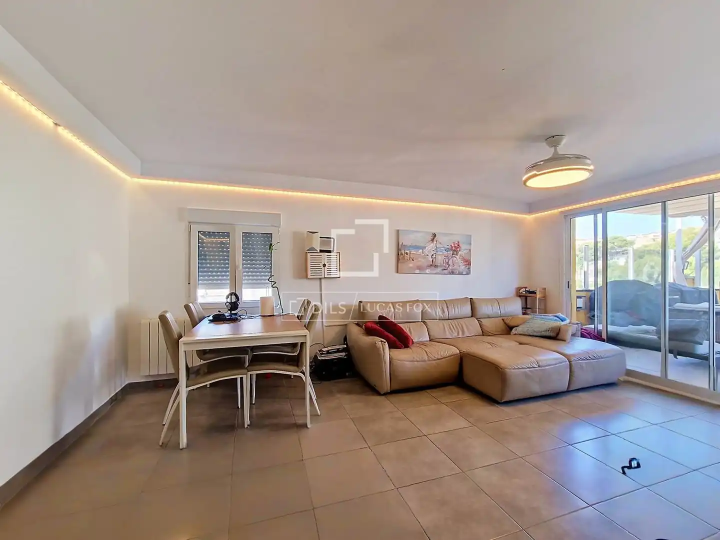 Sala de estar de Casa o chalet en venta en Calafell con Aire acondicionado, Calefacción y Terraza
