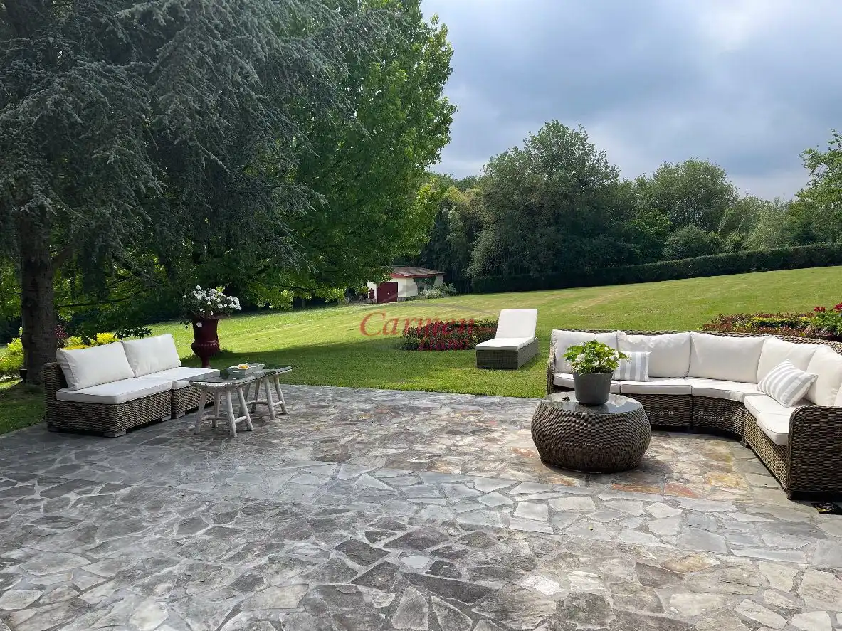 Jardín de Casa o chalet en venta en Loiu con Jardín privado, Terraza y Trastero