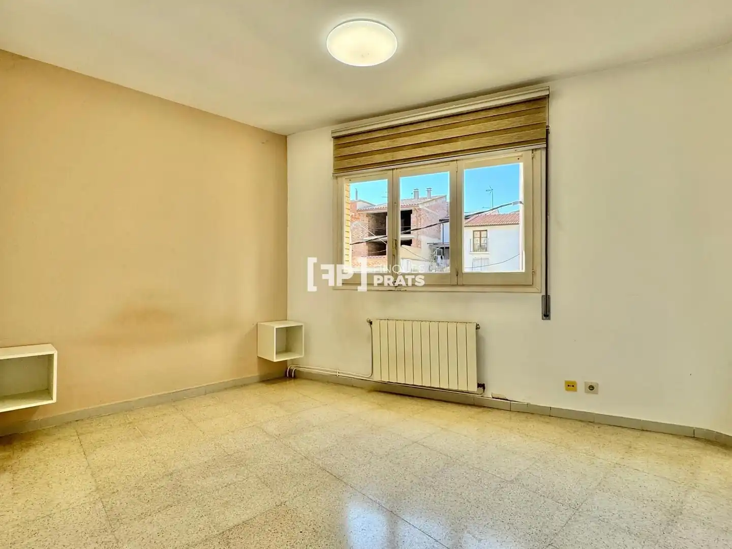 Bedroom of Houses for sale in Albesa  with Air Conditioner and Heating