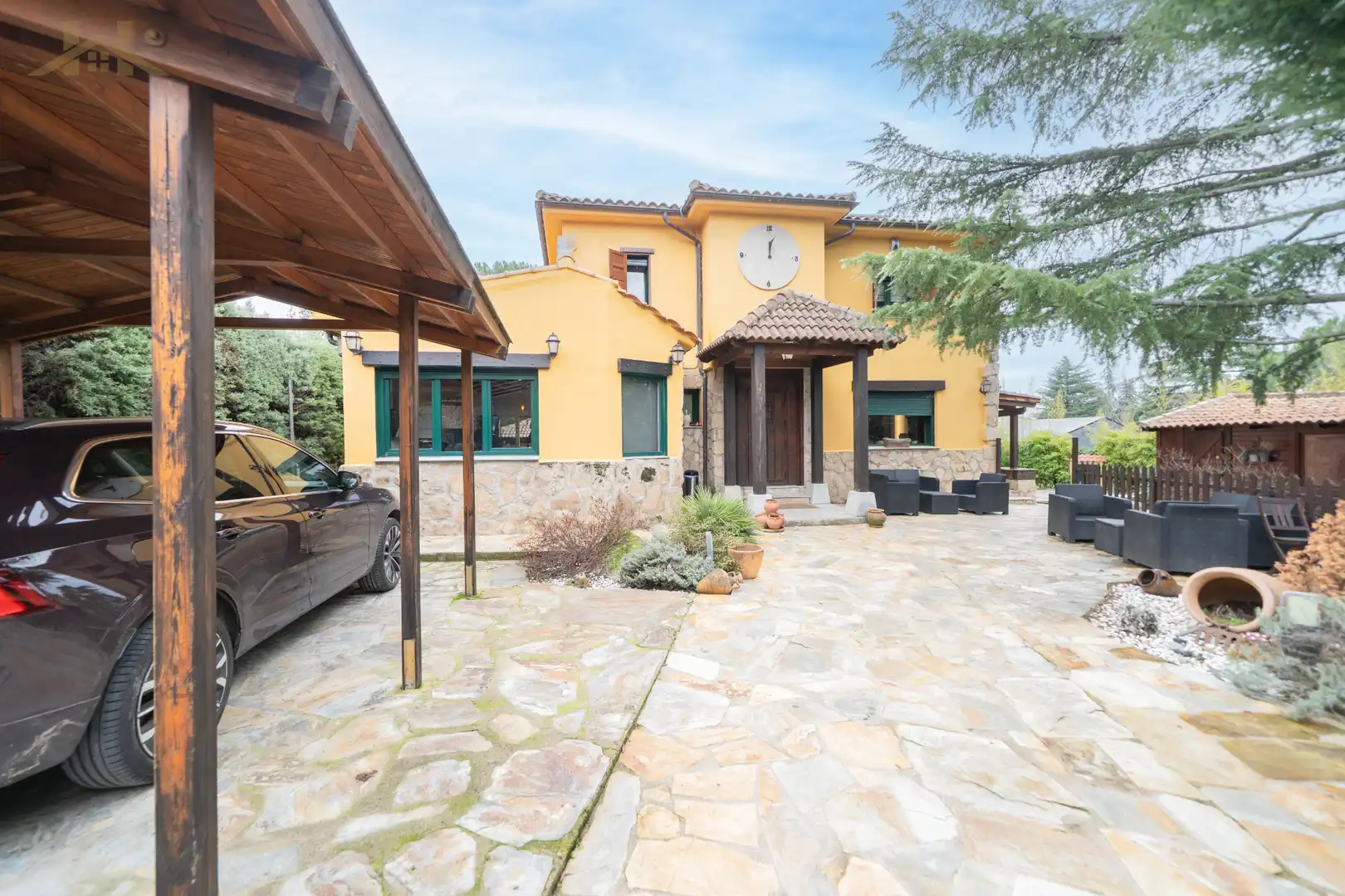 Vista exterior de Casa o xalet en venda en Alpedrete amb Jardí privat, Terrassa i Traster