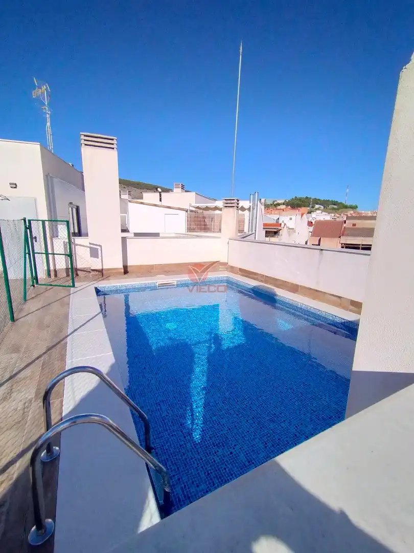 Piscina de Pis en venda en Cuenca amb Calefacció, Piscina i Piscina comunitària