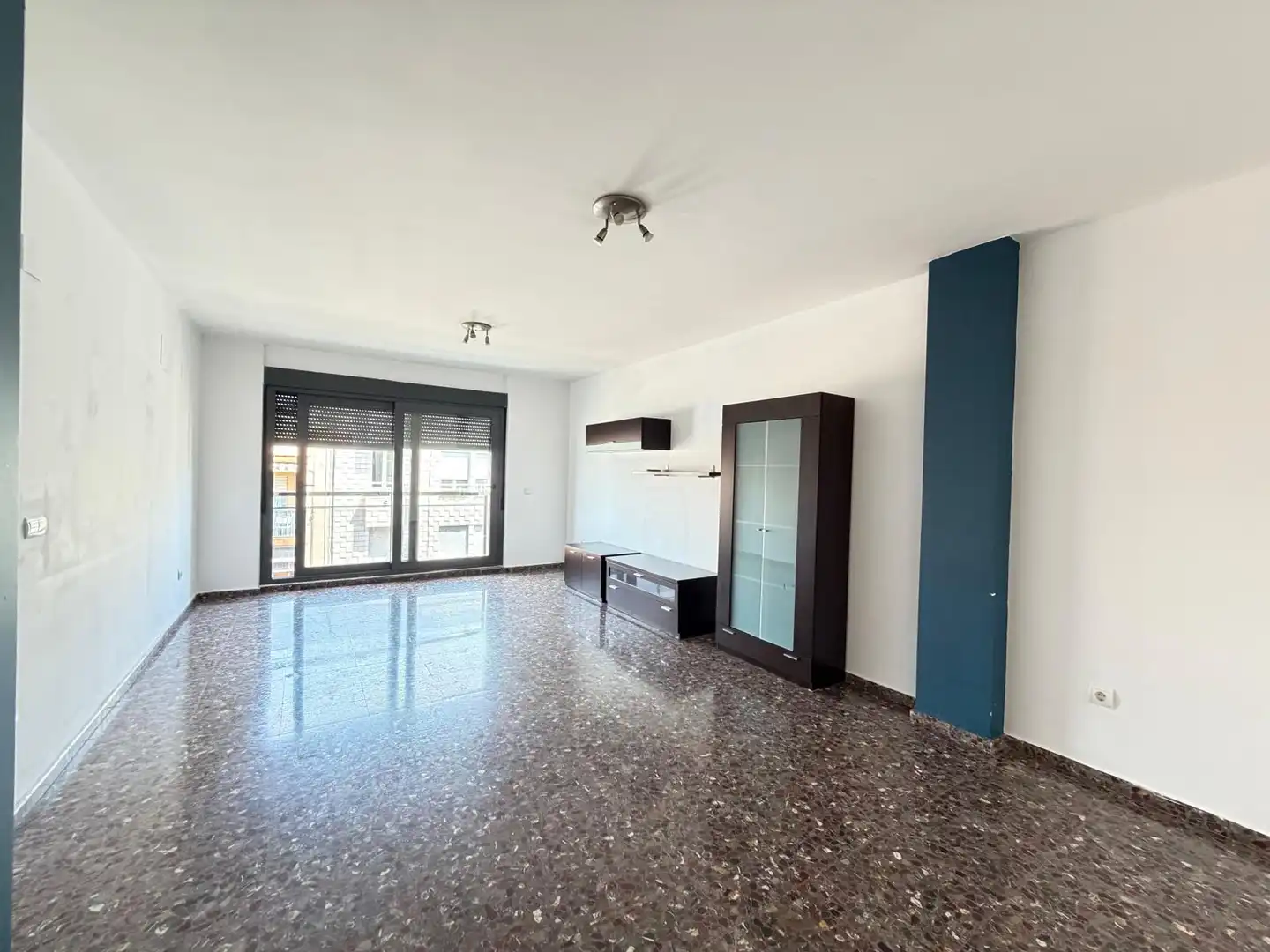 Sala de estar de Piso de alquiler en Carlet con Aire acondicionado, Calefacción y Horno