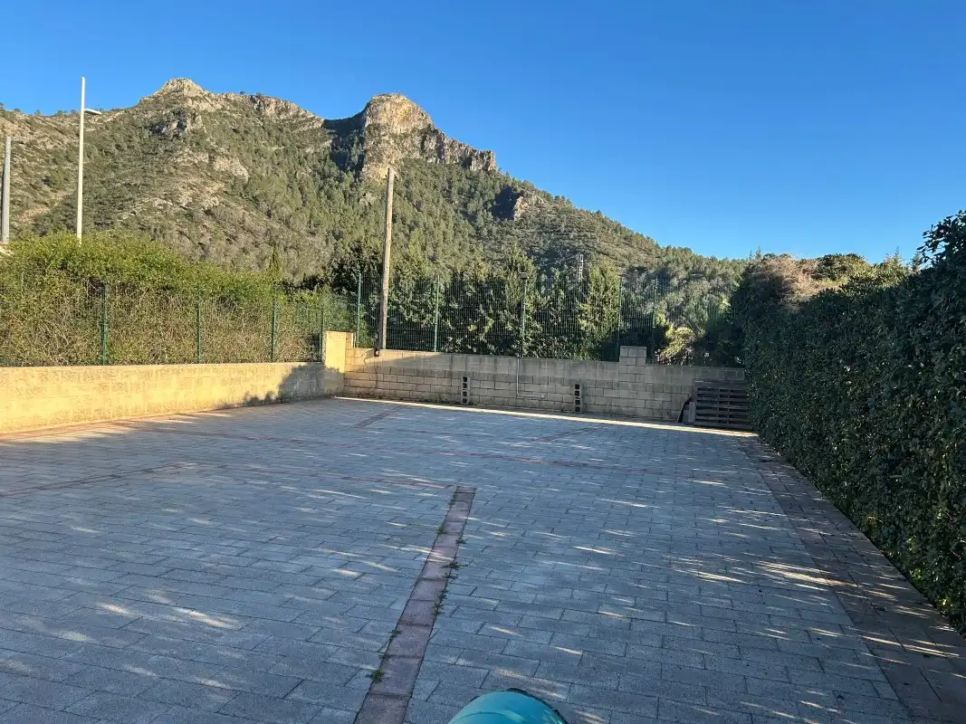 Aparcament de Casa o xalet en venda en Gandia amb Aire condicionat, Jardí privat i Terrassa