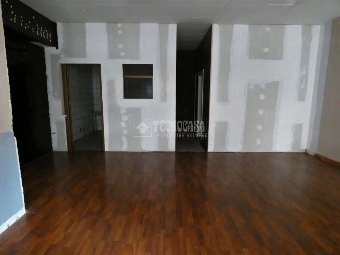 Commercial properties for rent in La Farola, Valladolid Capital