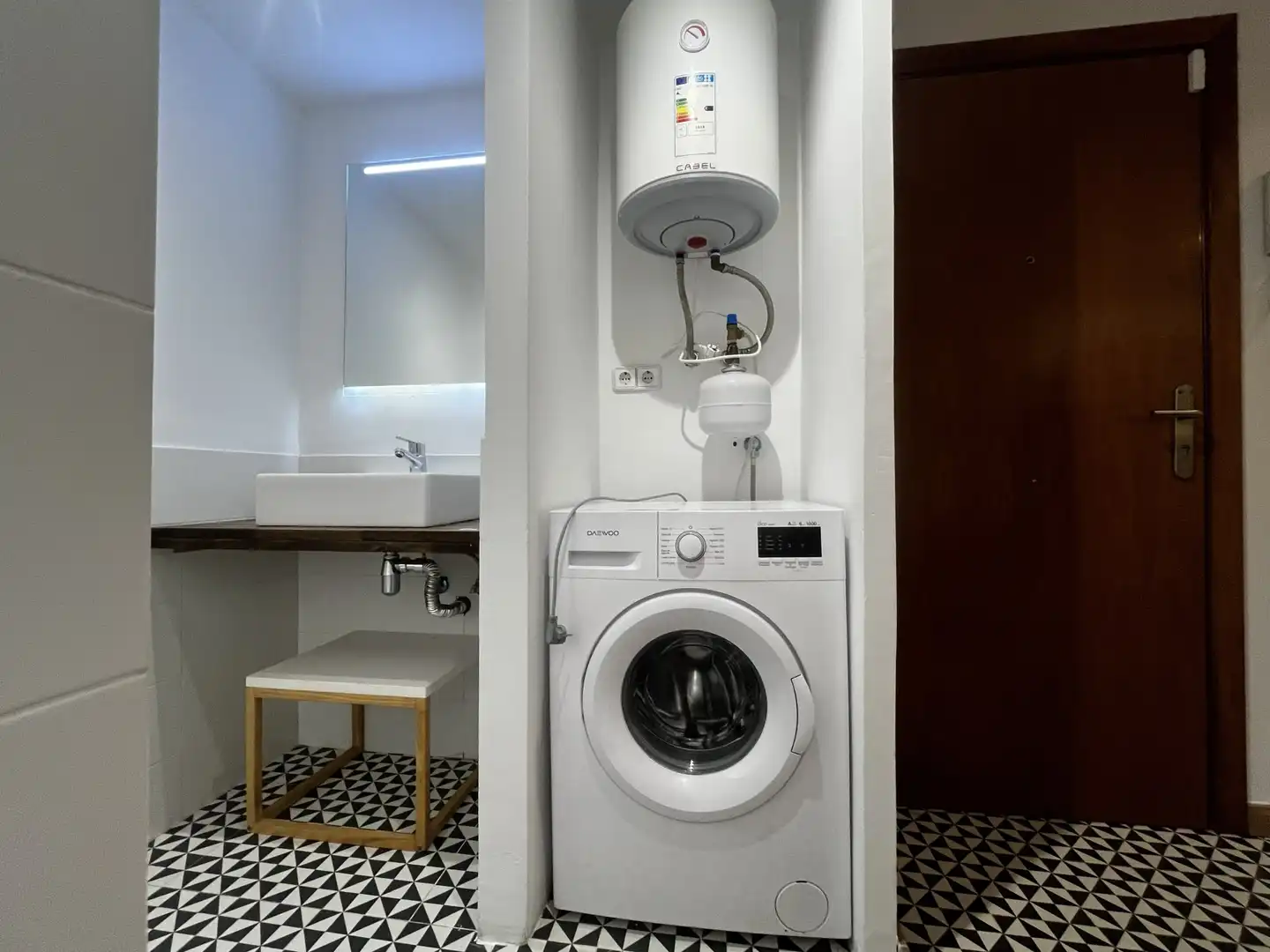 Baño de Local en venta en Girona con Aire acondicionado