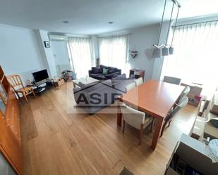 Living room of Flat to rent in Alzira  with Air Conditioner