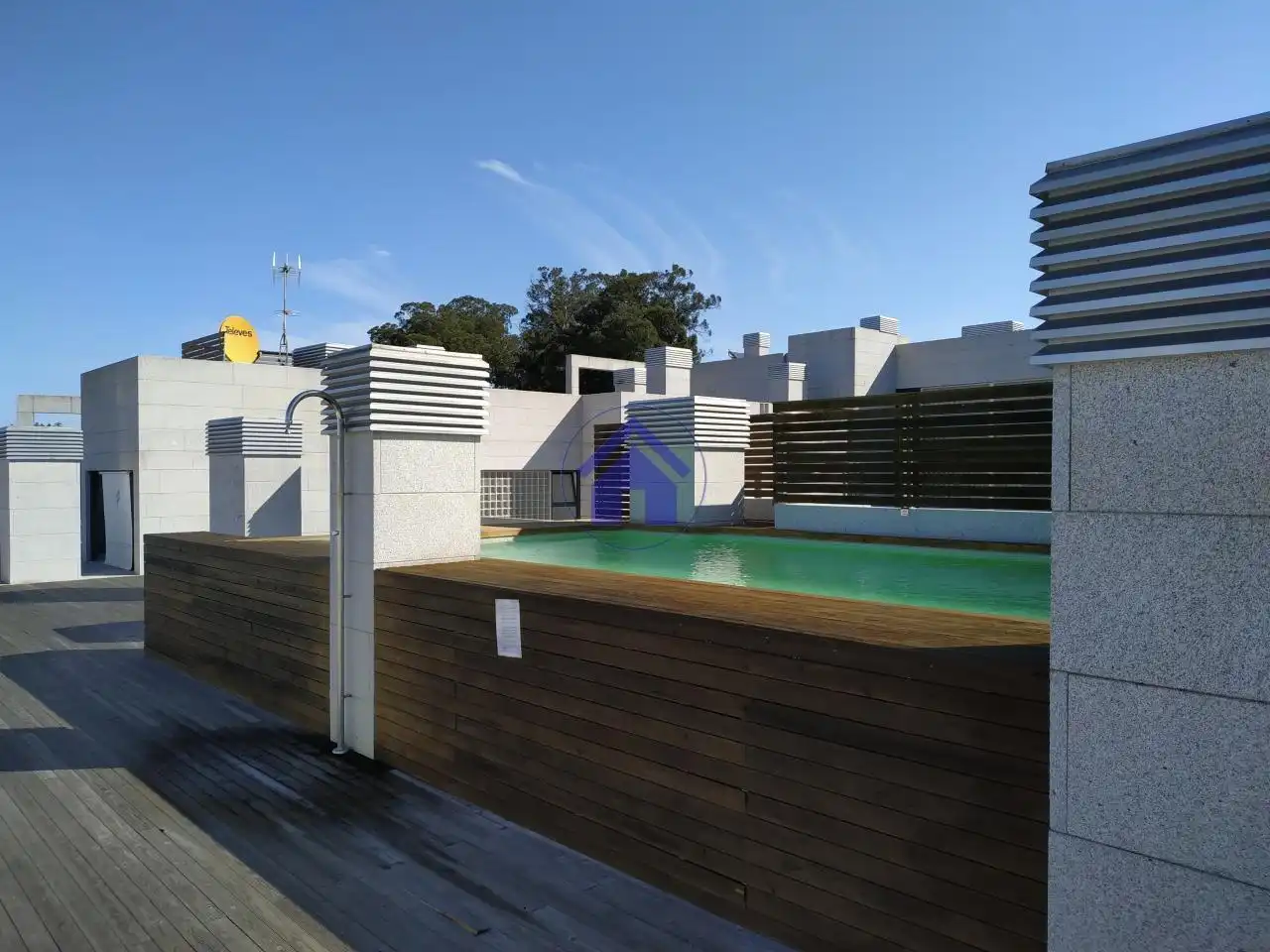 Schwimmbecken von Wohnungen zur Miete in Vigo  mit Heizung, Parkett und Abstellraum