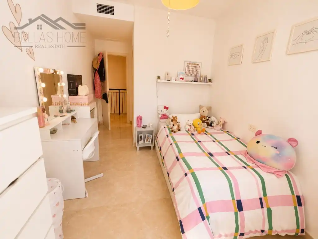 Schlafzimmer von Maisonette zum Verkauf in Estepona mit Klimaanlage, Terrasse und Schwimmbad