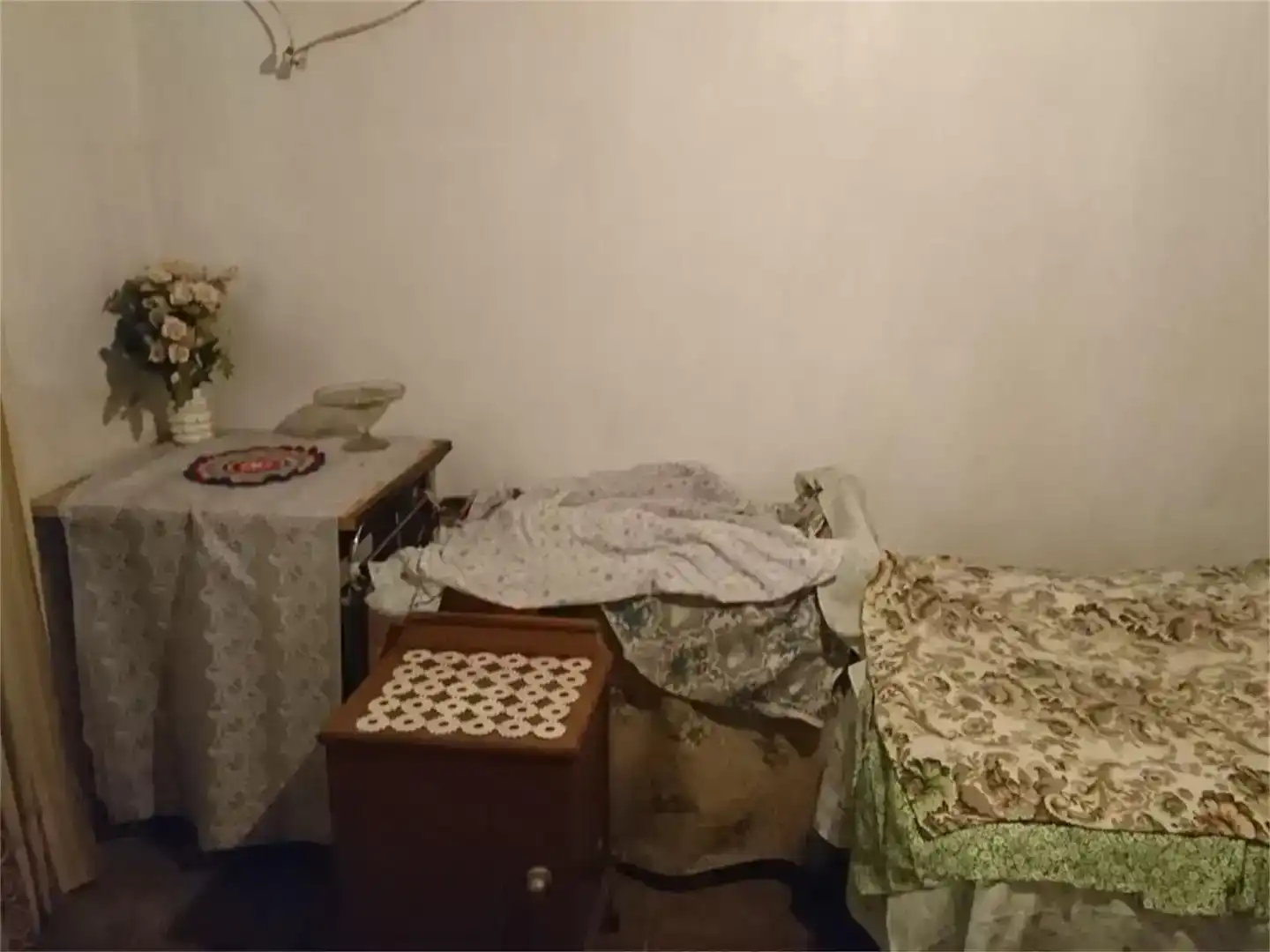 Habitación de Casa adosada en venta en Bermellar