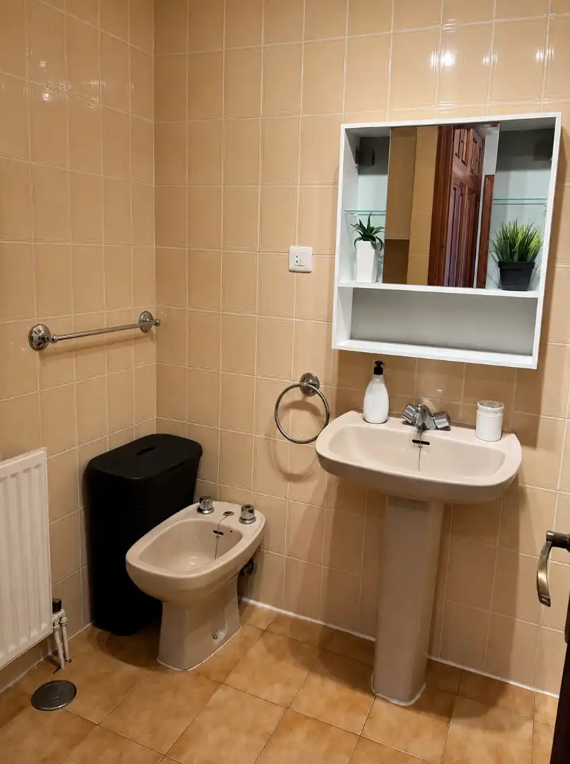 Bathroom of Flat for rent in Santander  with Heating, Terrace and Furnished