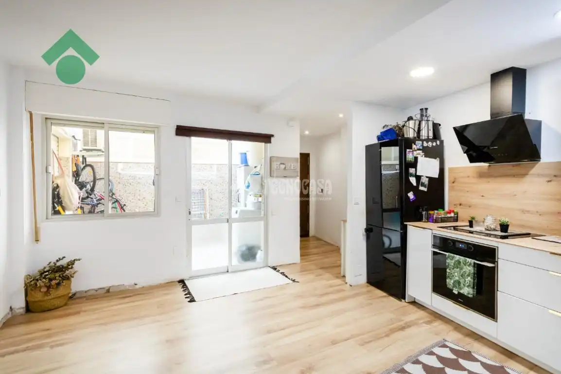 Flat for sale in Nerja  with Air Conditioner, Heating and Furnished