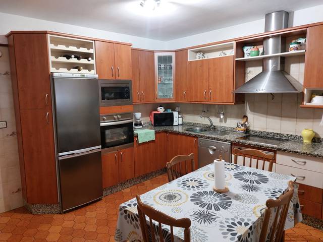 Casa adosada en Venta en Bujalance