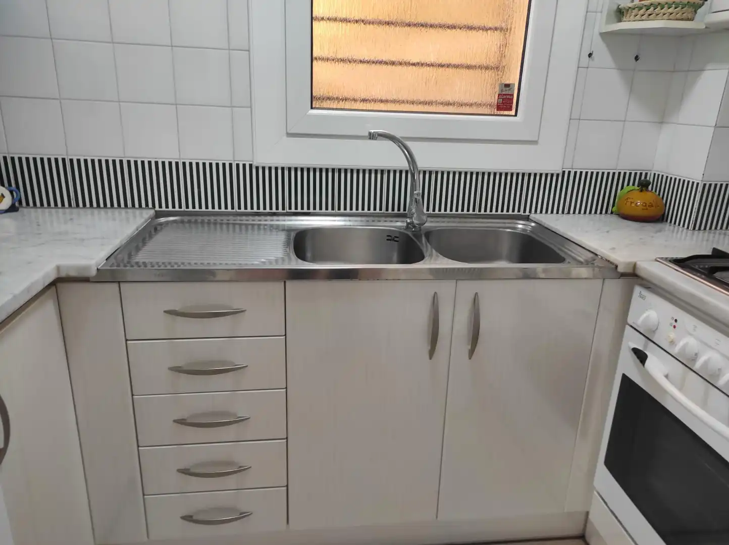 Cuina de Apartament en venda en Tossa de Mar amb Jardí privat i Terrassa