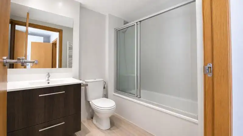 Baño de Piso en venta en Málaga con Aire acondicionado, Calefacción y Terraza