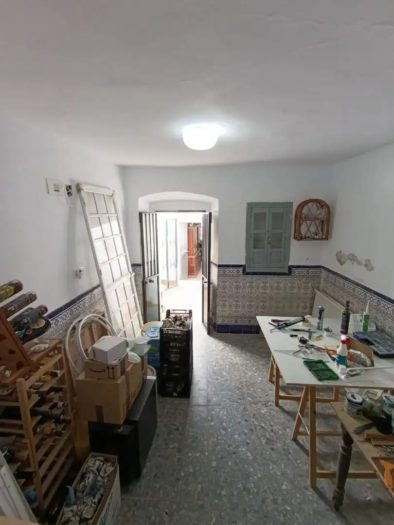 Detached house with terrace for sale in El Garrobo