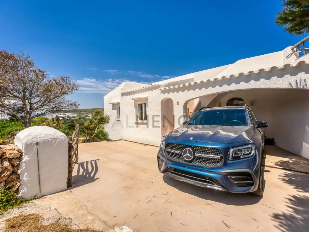 Vista exterior de Casa o xalet en venda en Ciutadella de Menorca amb Piscina