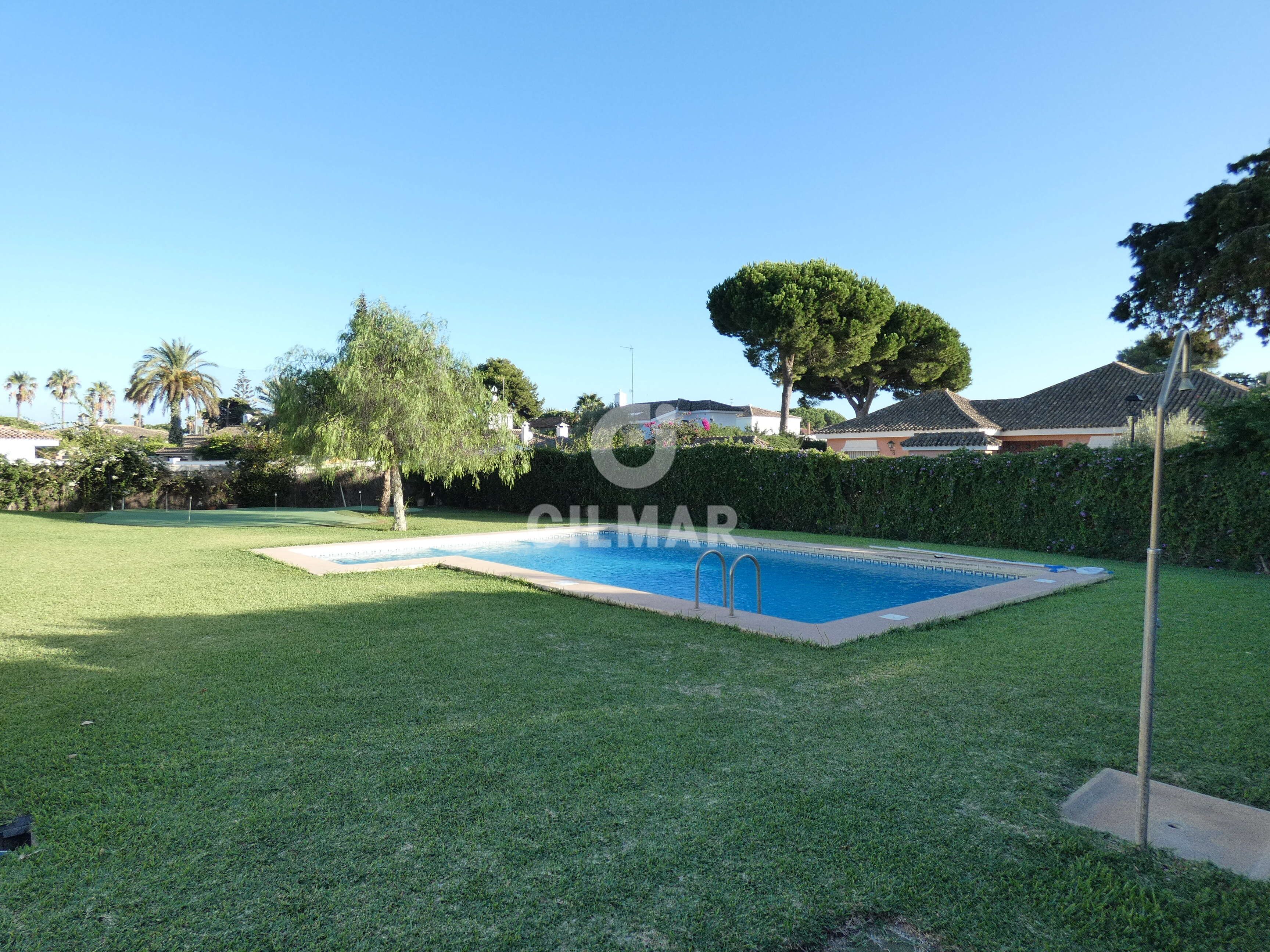 Piscina de Casa o chalet de alquiler en El Puerto de Santa María con Calefacción, Jardín privado y Piscina