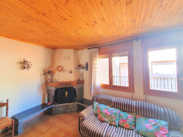 Casa-chalet en Alquiler en Cebollada, 15 en Daroca