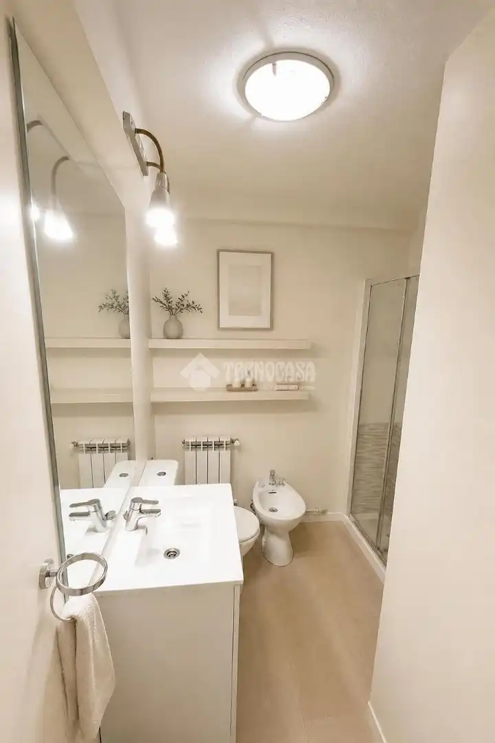 Baño de Piso en venta en Madrid con Aire acondicionado y Calefacción