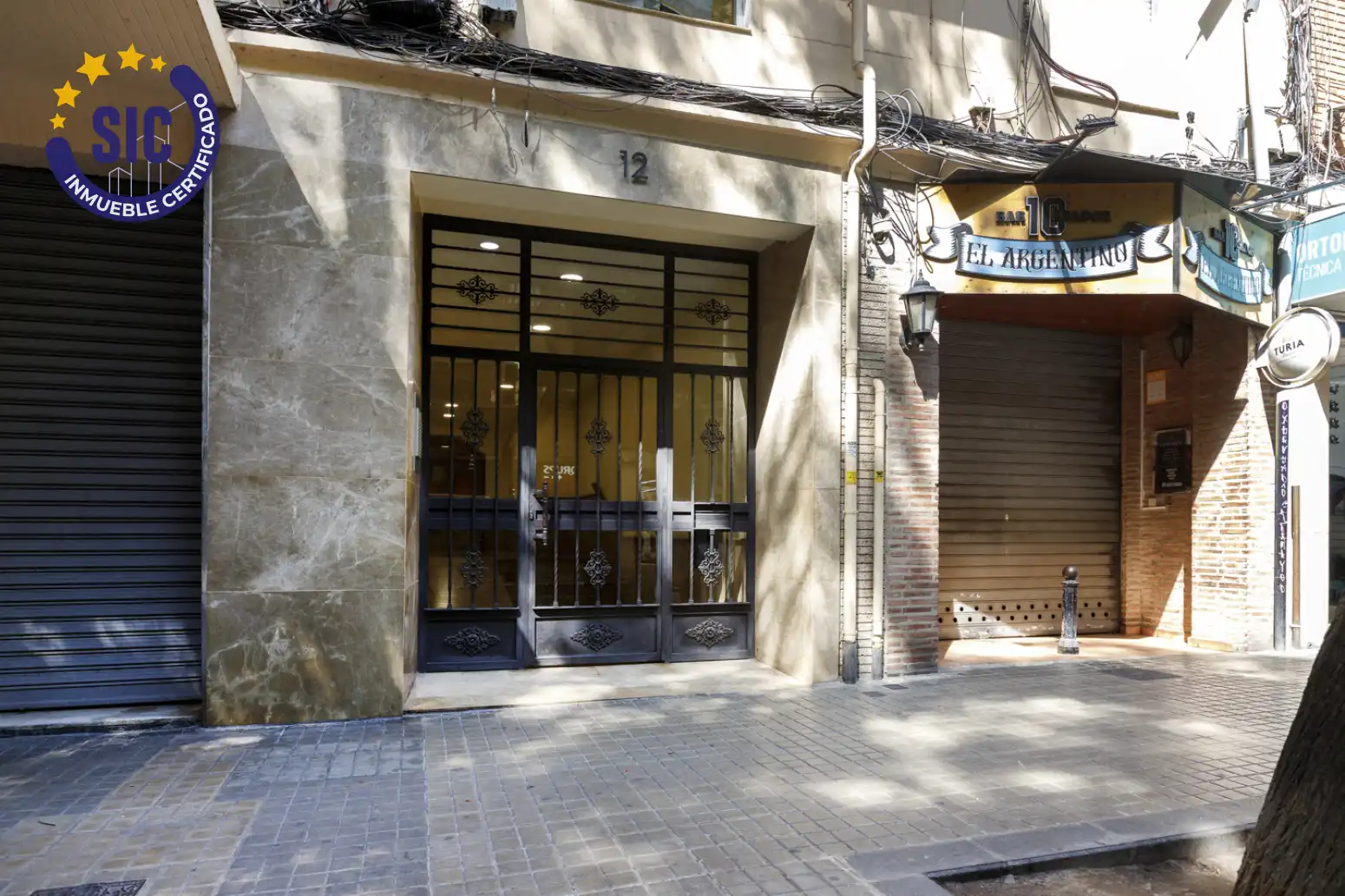 Vista exterior de Pis en venda en Valencia amb Balcó