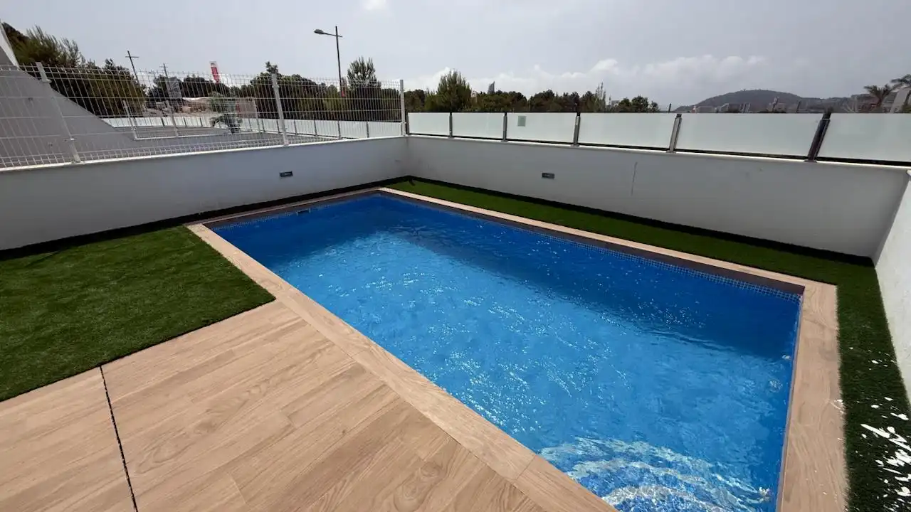 Piscina de Pis de lloguer en Finestrat amb Aire condicionat, Calefacció i Terrassa