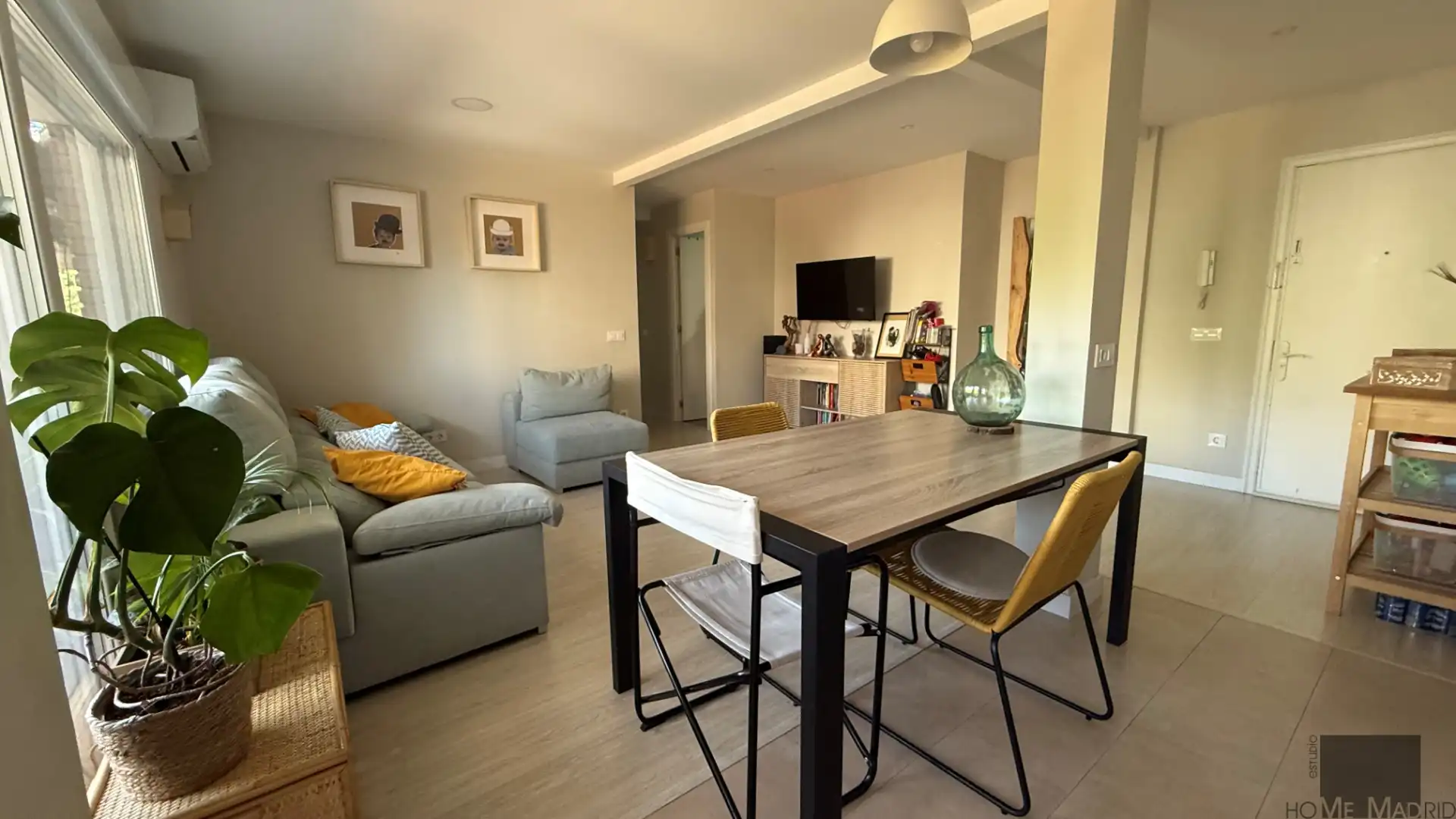 Living room of Flat for sale in Madrid  with Air Conditioner, Heating and Terrace
