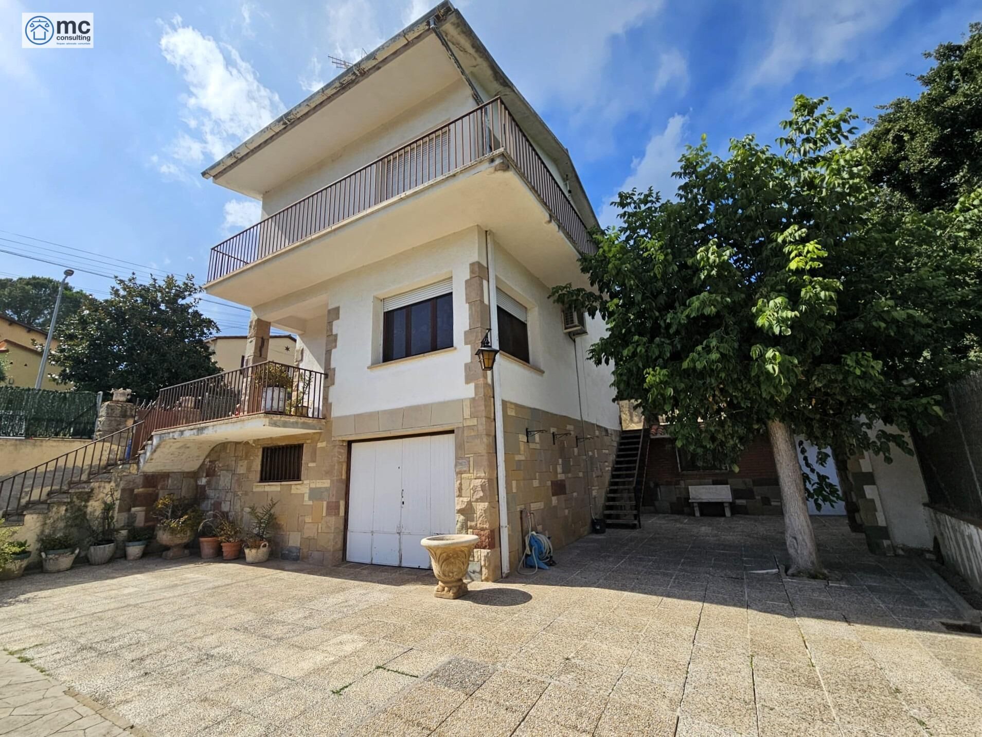 Exterior view of House or chalet for sale in L'Ametlla del Vallès  with Air Conditioner, Heating and Private garden