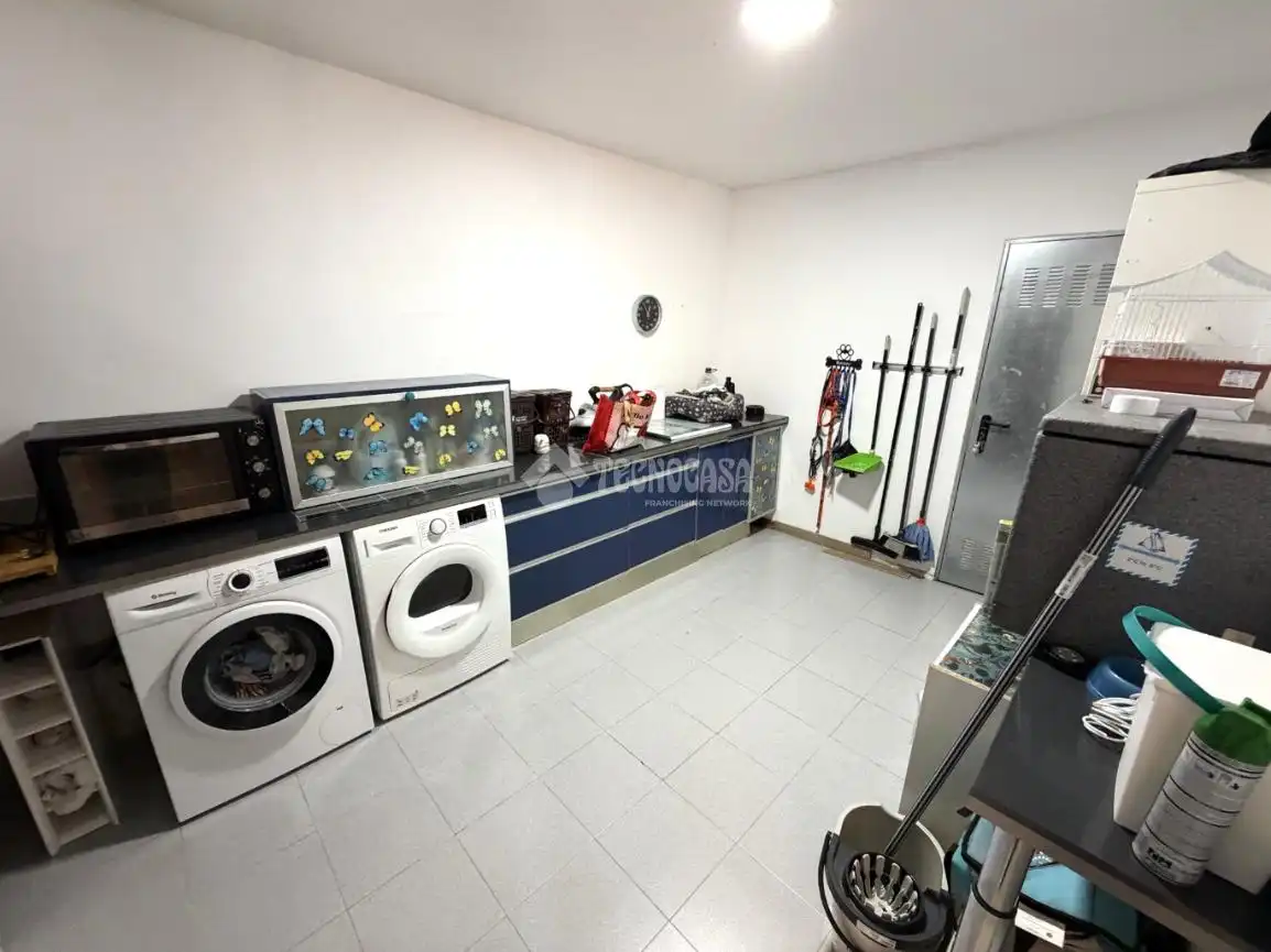 Wohnung zum Verkauf in Villalbilla mit Privatgarten und Schwimmbad