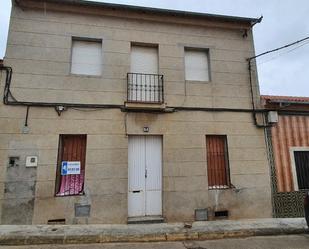 Vista exterior de Casa adosada en venda en Peñarroya-Pueblonuevo