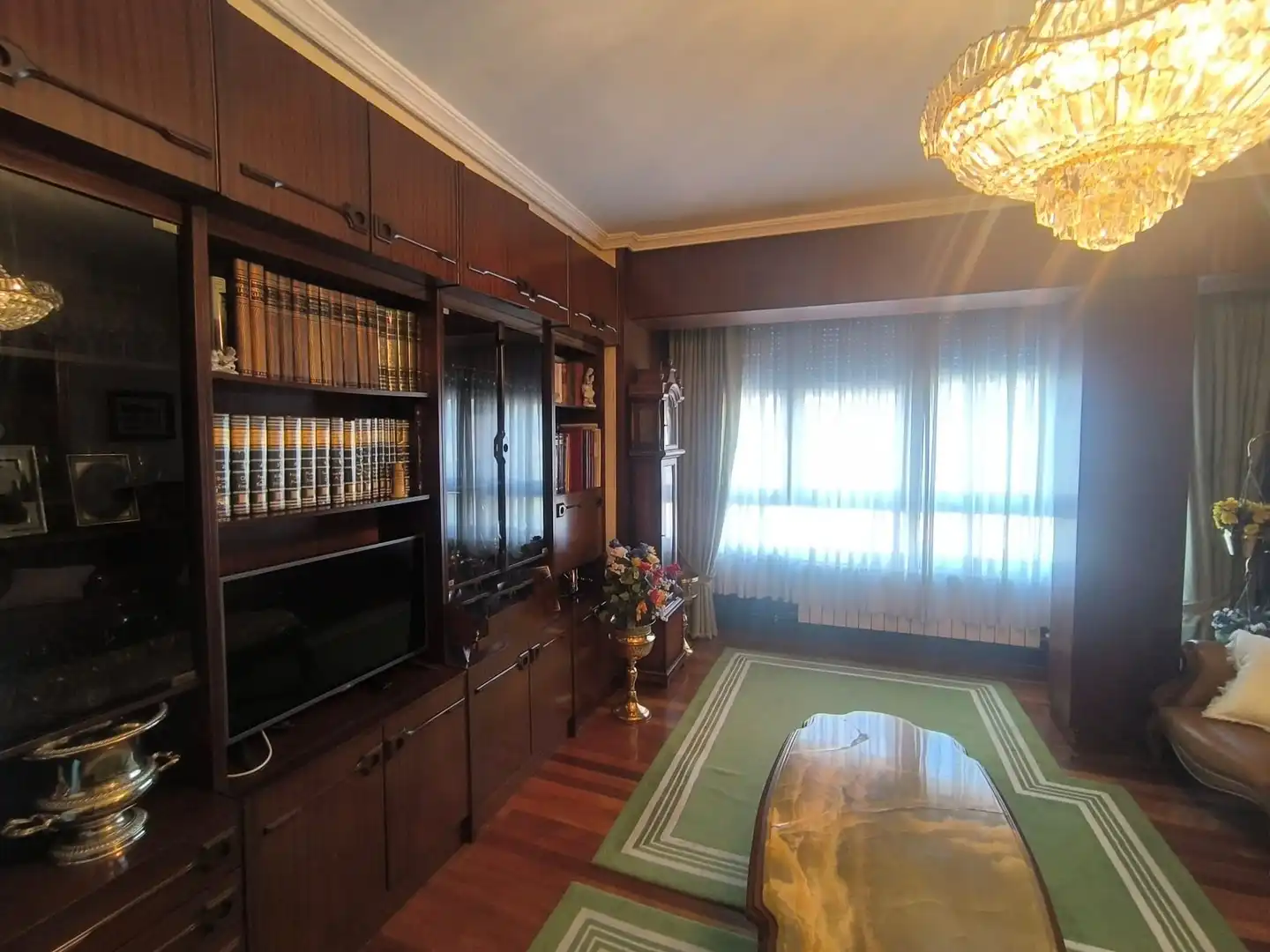 Piso con ascensor en venta en Avda. Antonio Trueba