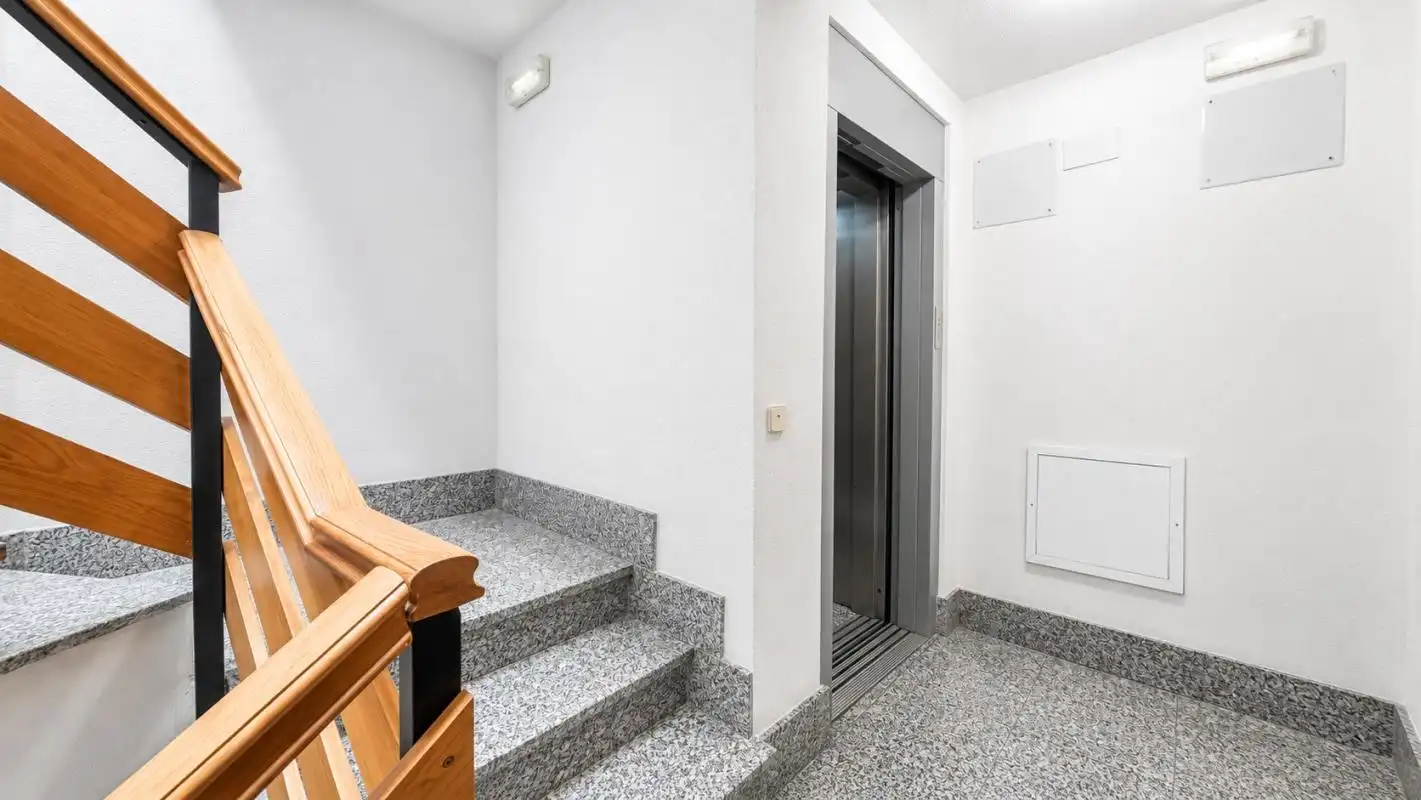 Piso en venta en Fuenlabrada con Aire acondicionado, Calefacción y Terraza