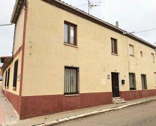 Exterior view of House or chalet for sale in Castromocho