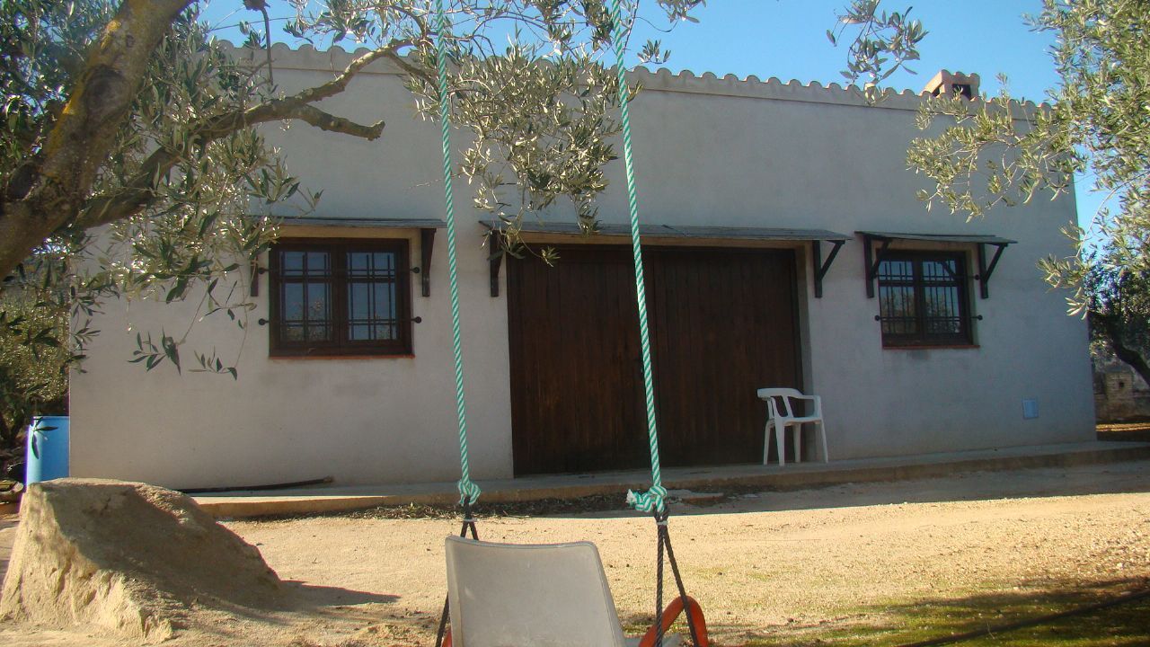 Vista exterior de Finca rústica en venda en Freginals amb Jardí privat, Terrassa i Traster