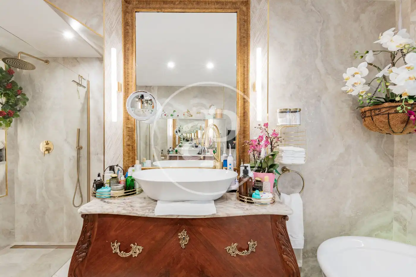 Badezimmer von Haus oder Chalet zum Verkauf in Madrid mit Klimaanlage, Heizung und Privatgarten