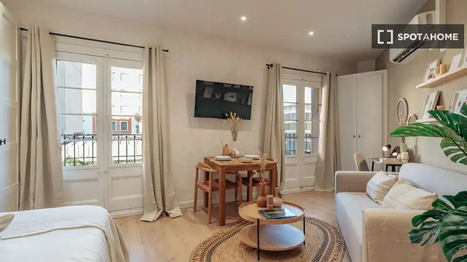 Flat to rent in Ciutat Vella, imagen 3