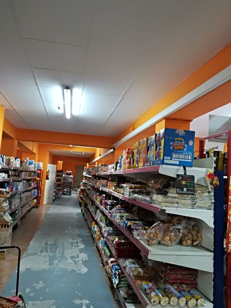 Premises for sale in Rubí  with Air Conditioner