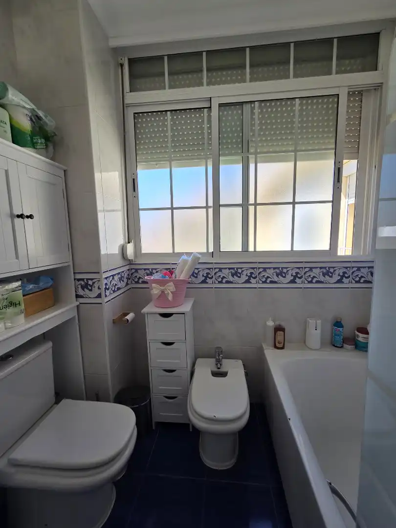 Baño de Piso en venta en Sevilla con Aire acondicionado, Calefacción y Terraza