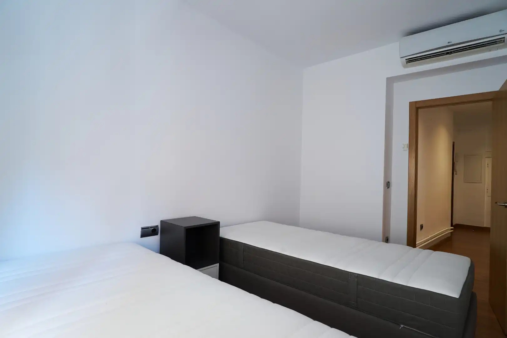 Schlafzimmer von Wohnung zum Verkauf in Jaén mit Klimaanlage, Heizung und Parkett