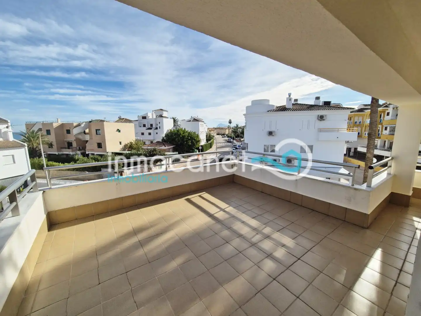 Vista exterior de Casa o xalet en venda en Oliva amb Aire condicionat, Calefacció i Terrassa