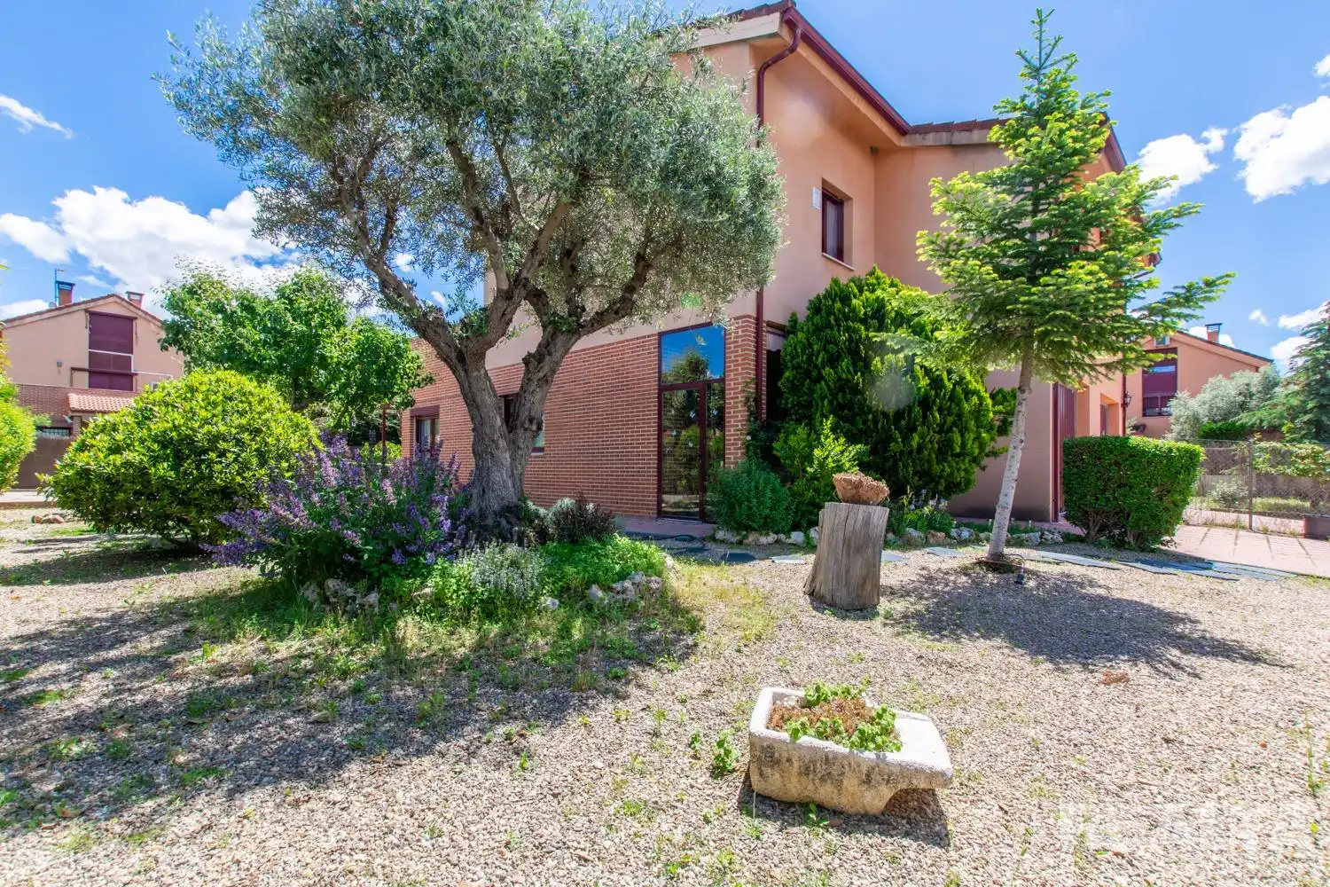Jardín de Casa adosada en venta en Valdetorres de Jarama