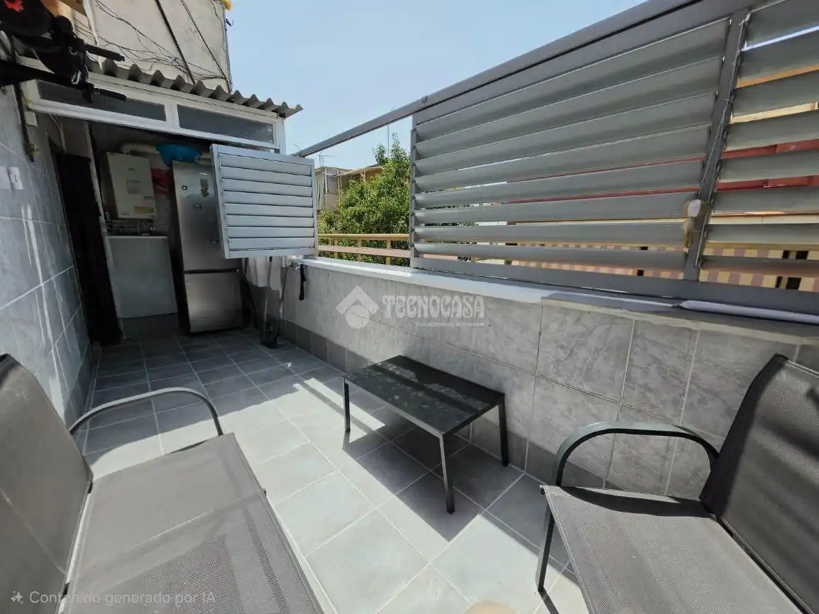 Terraza de Piso en venta en Santa Coloma de Gramenet con Aire acondicionado, Parquet y Terraza