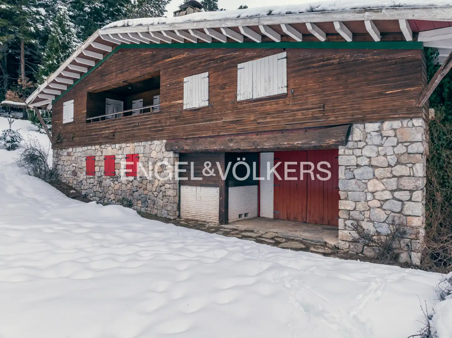 Exterior view of Houses for sale in Alp  with Heating, Private garden and Parquet flooring