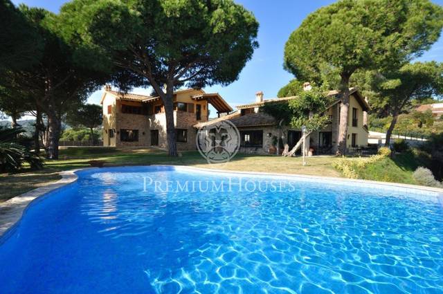 Casa-chalet en Alquiler en Rocaferrera