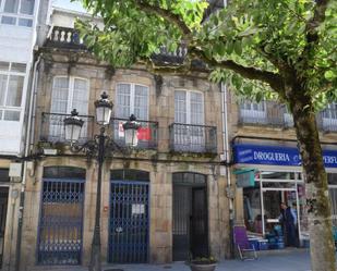 Vista exterior de Casa adosada en venda en A Estrada  amb Terrassa i Balcó