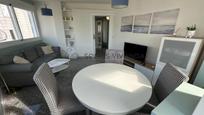 Sala d'estar de Pis de lloguer en Sanxenxo amb Calefacció i Moblat