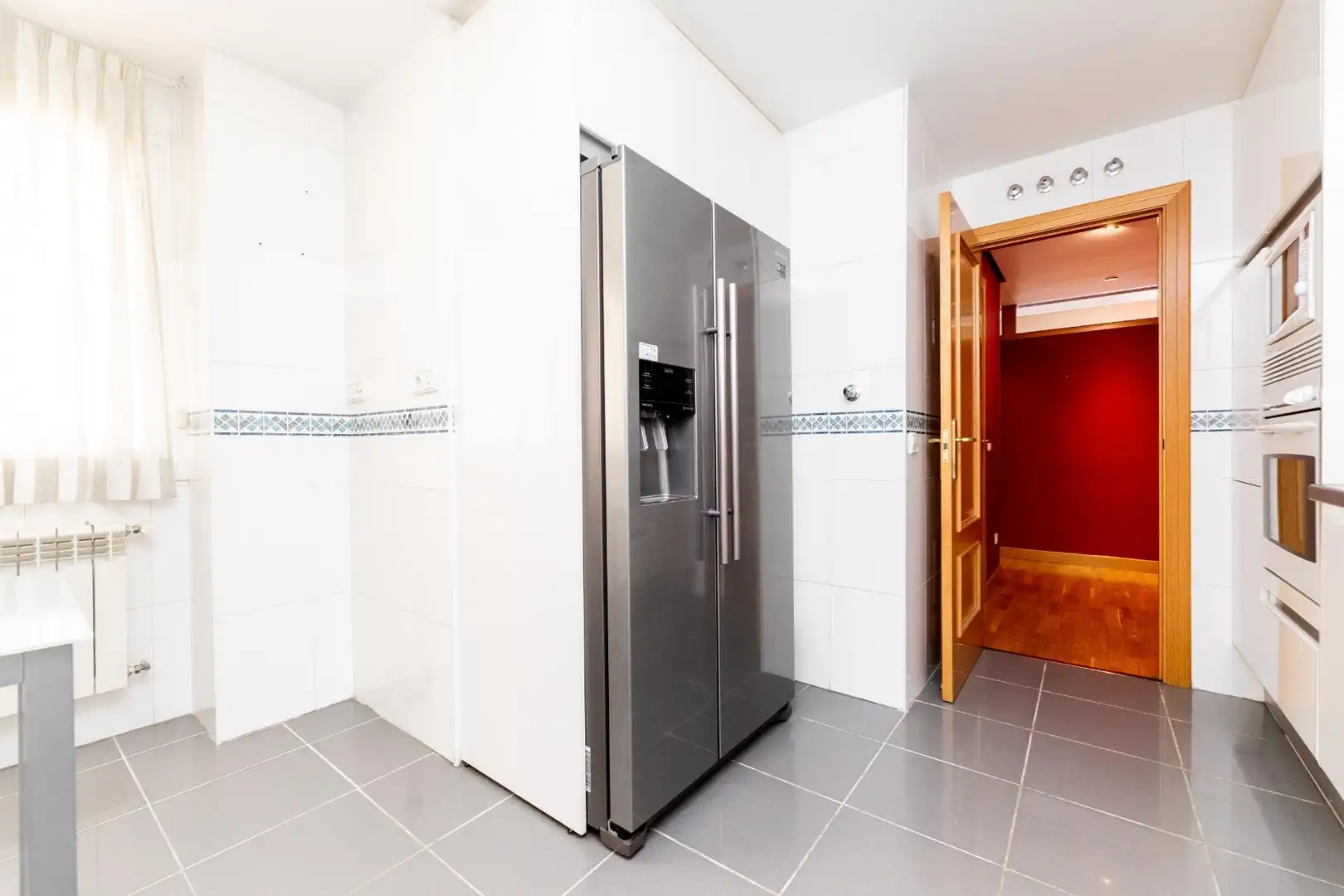 Kitchen of Flat for rent in Pozuelo de Alarcón  with Air Conditioner, Heating and Private garden