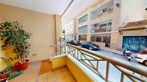 Foto 3 de Pis en venda a Calle de Pedro Lorca, Las Piscinas Naturales, Alicante